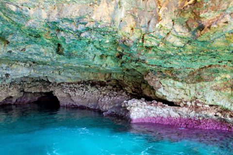 Le grotte vicino Marina di Novaglie